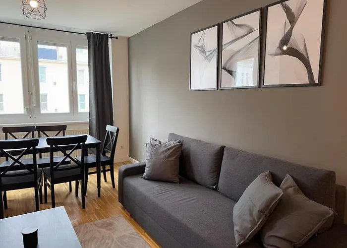 2br, Danube, Central, U6 & S-bahn - Axara Housing Brn 33