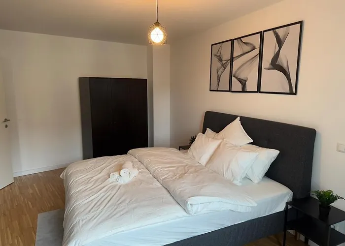 2br, Danube, Central, U6 & S-bahn - Axara Housing Brn 33